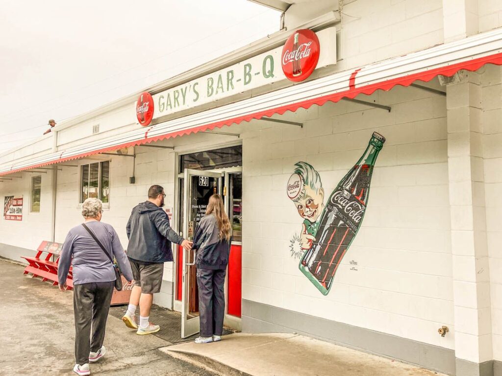 Gary's Bar-B-Cue 1